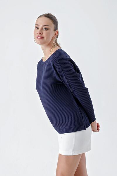 CHUBA Navy Blue Ribbed Loose Knitwear Women's Sweater - Boat Neck 24W109