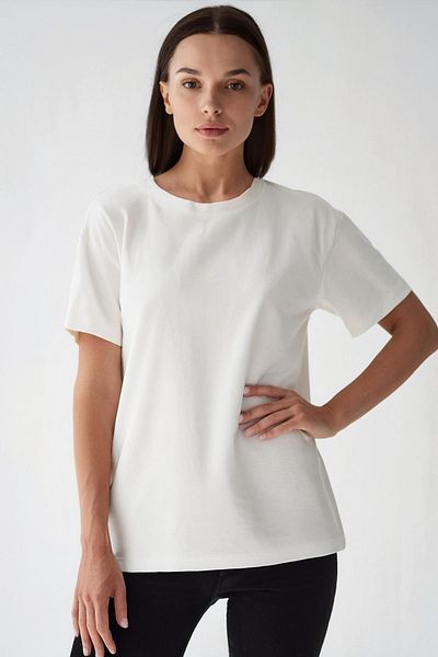 KaeLaurean Women's Crew Neck Relaxed Fit T-Shirt - 100% Cotton