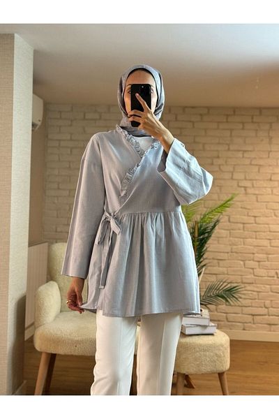 Modamorfo Seitlich gebundener Leinen-Kimono mit Rüschen am Hals – Hellgrau