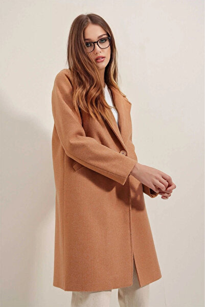 hazelin Camel Stamp Coat - Single Button, Double Pocket, Lined Hzl23W-Bd 190851
