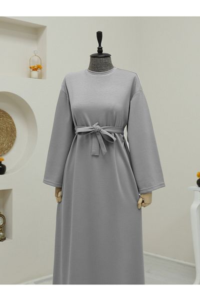 Modamorfo Spitzenkleid mit Rundhalsausschnitt und Taille