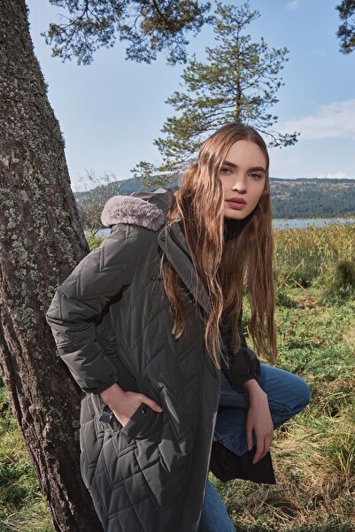 Zühre Fur Detailed Hooded Long Smoked Puffer Coat 12765