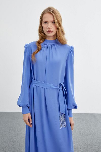 Zühre Rochie lungă albastră cu guler vertical cu detaliu E-0393