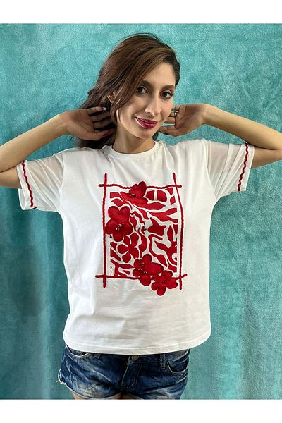 Gönülden Tasarım RED ZIRCON STONE FLOWERY SLEEVES TOWEL EMBROIDERED TEE
