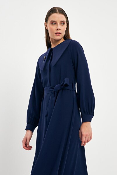 Zühre Navy Blue Dress with Low Neck Belt E-0438