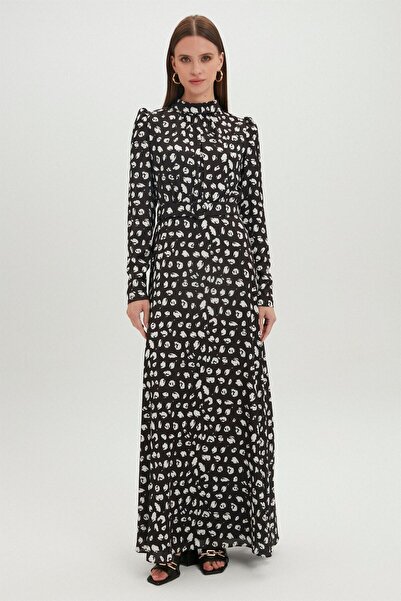 Zühre Dik Yaka Kemer Detaylı Desenli Uzun Siyah Elbise E-0342