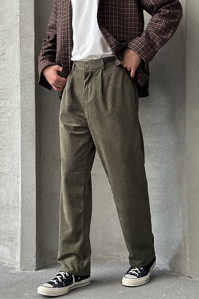 HYMAN Men's Pleated Baggy Fit Velvet Trousers