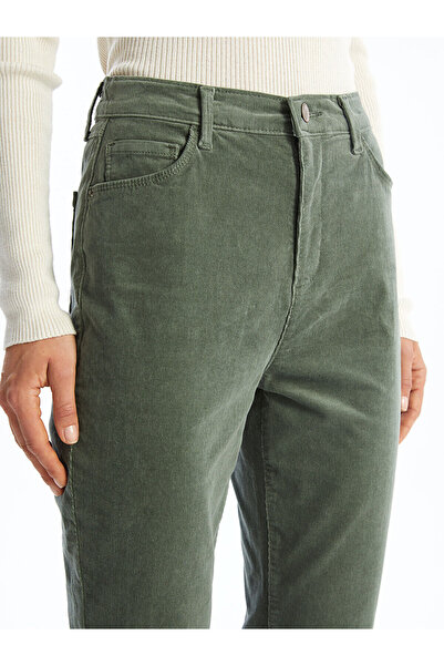 LC Waikiki Slim Fit bársonyos női nadrág