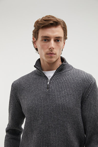 Mudo FERMUARLI DİK YAKA KAZAK