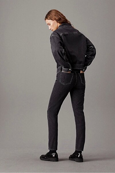 Calvin Klein MOM JEAN Kadın Denim Jeans J20J223636-1BZ
