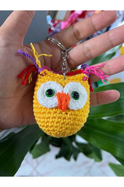 EyER Shoping سلسلة مفاتيح على شكل بومة أميجورومي صفراء مصنوعة يدويًا