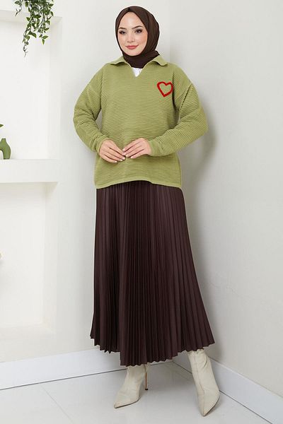hafsamina Green Polo Neck Knitwear Sweater - Heart Embroidered Hm2571