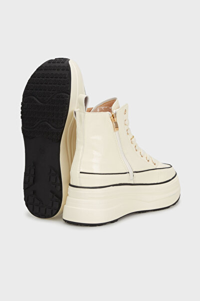 Guja Kalın Tabanlı Metal Süslemeli Bot  BOT 38924K336