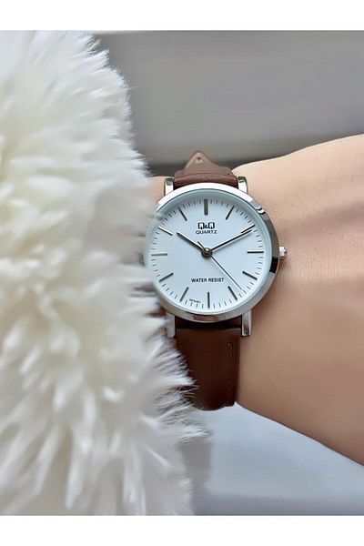 Q&Q Elegant Thin Case Women Leather Cord Wrist Watch