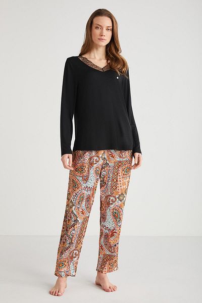 Penyemood Ethnic patterned pajama set