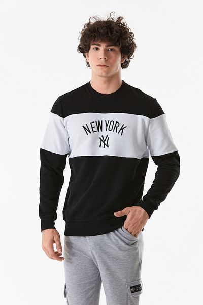 Fulla Moda Суитшърт с бродирани надписи с три нишки