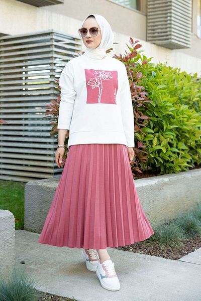 SEVENLINE Rose Printed Slit Detailed Tunic Sweatshirt and Pleated Skirt Set