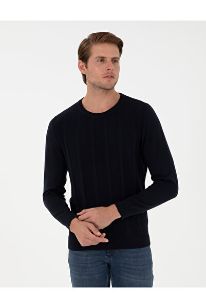 Pierre Cardin سترة تريكو برقبة دائرية ضيقة باللون الأزرق الداكن 50300531-VR033