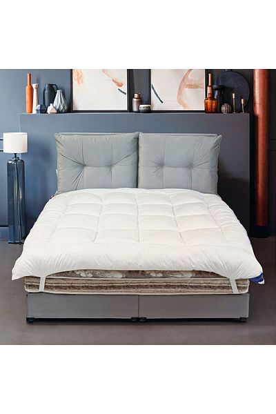 BACK COMFORT Microfiber Mattress Topper 20 cm With Microfiber Filling and Rubber Corners Edges - 200x200 cm