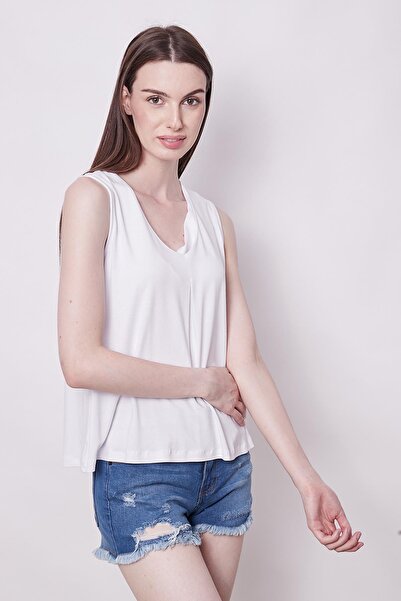 Jument White Lycra V-Neck Sleeveless Pleated Blouse