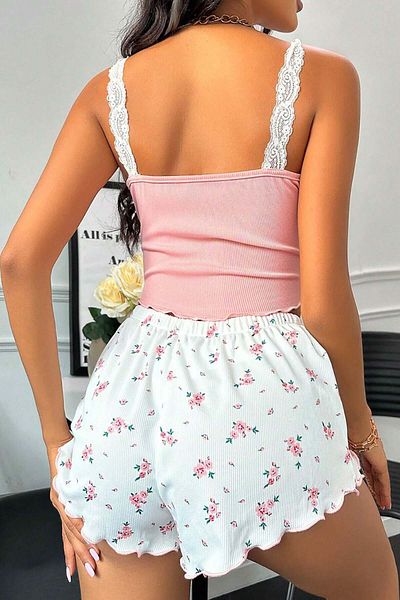 Merry See Pyjama-Set mit Blumenmuster, Spitzenträgern und Shorts