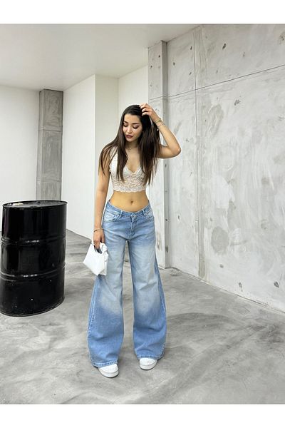 BİKELİFE Locker geschnittene Damenjeans – gerade Passform mit Pale-Effekt
