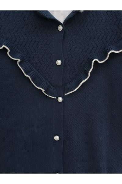 Modamorfo Strickjacke mit Rüschen vorne und Perlenknöpfen – Indigo