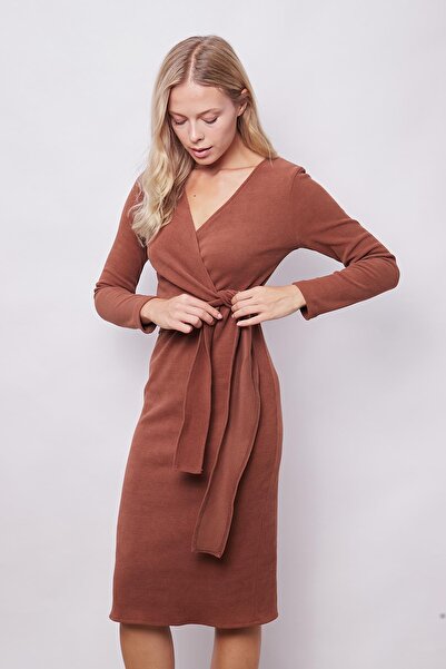 Jument Ελαφρύ πλεκτό φόρεμα Lycra με διπλό στήθος - με κορδόνια, μακρυμάνικο, κάτω από το γόνατο, κέλυφος φουντουκιού