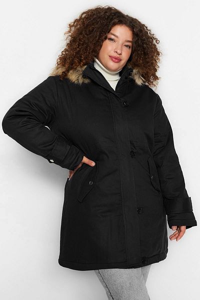 Trendyol Curve Schwarzer Pelzparka mit Kapuze - Tbbaw24Aw00022