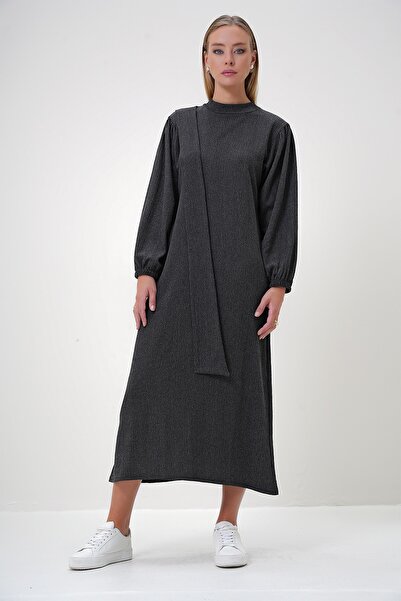 Trend Alaçatı Stili Dámska antracitová šatka s balónikovým rukávom a rukávom s vlastnou textúrou Alc-X12910