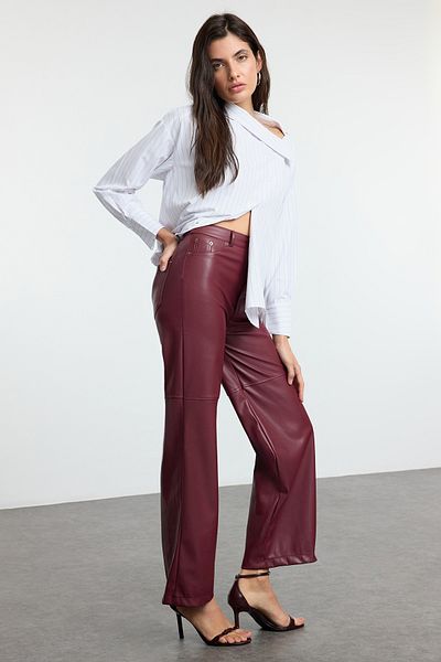 Trendyol Collection Bequeme, bedruckte, genähte Hose in Weinrot – TWOAW25PL00068