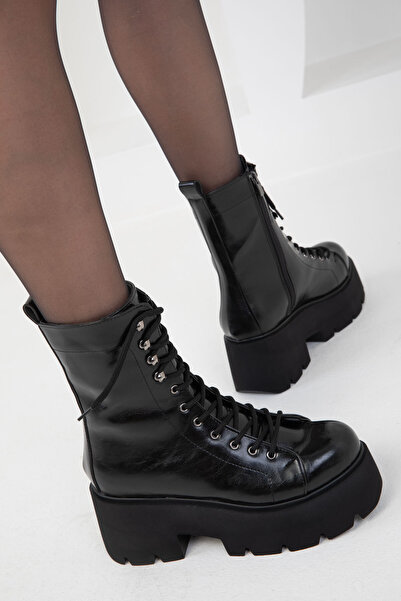 SOHO Dámské černé kozačky – model Bootie z roku 19900