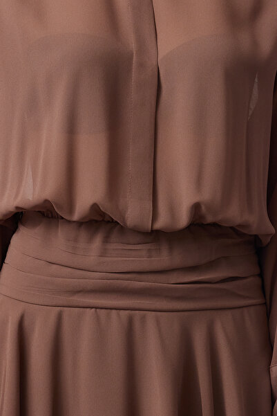 Trendyol Collection Βραδινό φόρεμα αποφοίτησης με λεπτομέρεια με καφέ πουκάμισο με λεπτομέρεια Boho Chiffon TPRAW25EL00110