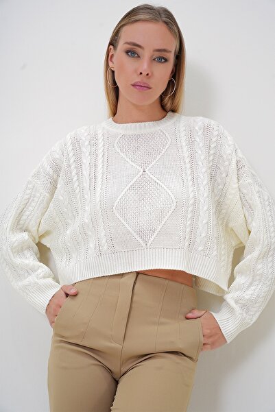 Trend Alaçatı Stili Women's Ecru Crew Neck Baklava Pattern Crop Knitwear Sweater Alc-X12977
