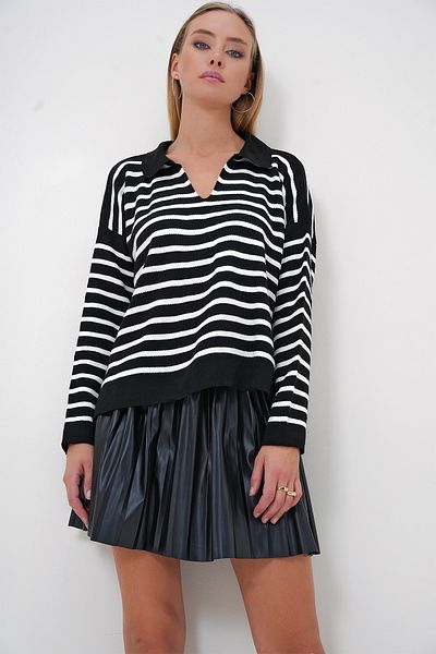 Trend Alaçatı Stili Pulover de tricotaj oversize cu dungi negre cu gât polo - ALC-X12971