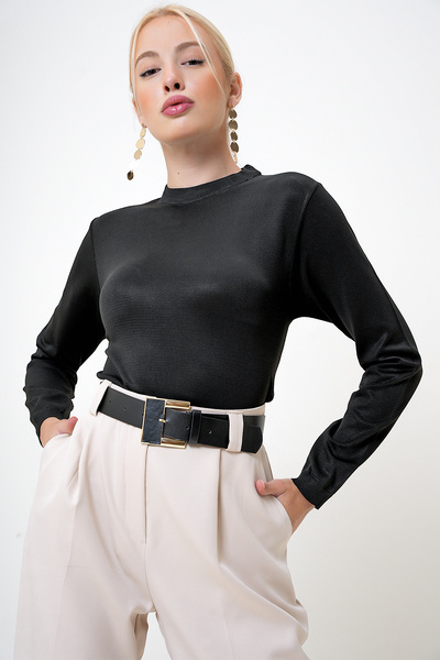 VAGGON Schwarze Basic-Bluse mit Rundhalsausschnitt für Damen PRM1064