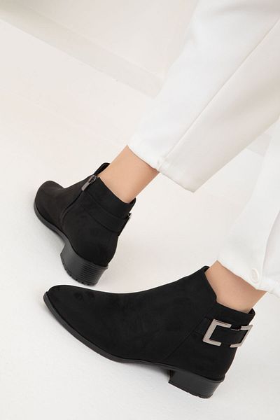 SOHO Damenstiefel aus schwarzem Wildleder – Modell Bootie von 19907