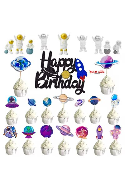 MFM الفضاء تحت عنوان عيد ميلاد سعيد إيفا كعكة أعلى النص