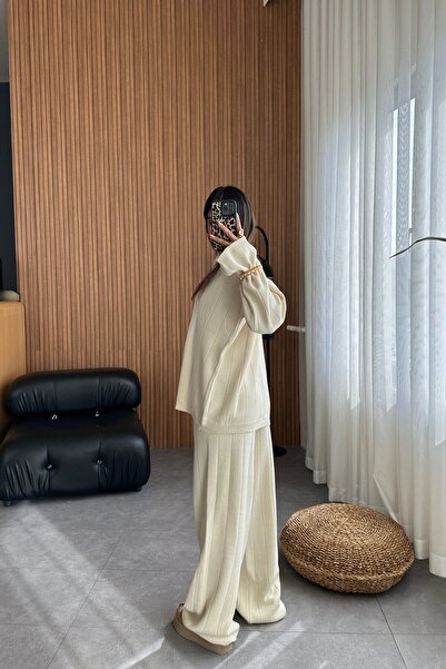 candybia Relax Polo Neck krémszínű kötöttáru szett