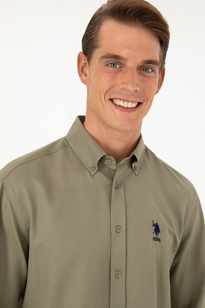 U.S. Polo Assn. Ανδρικό μακρυμάνικο βασικό πουκάμισο χακί 50282589-VR027