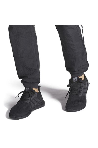 adidas Men's Sneakers Hq4199