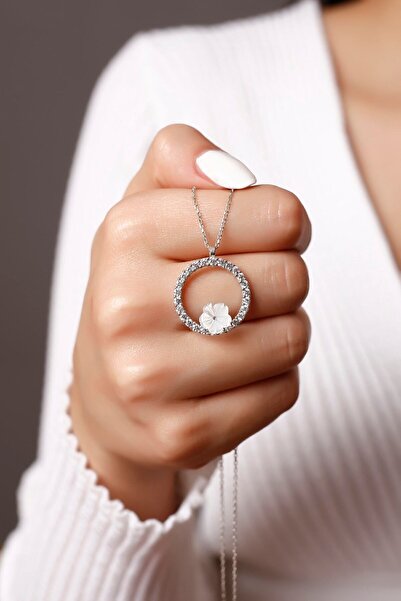 SARIASLAN 925 Ayar Gümüş Rodyumlu Halka Manolya Çiçeği Kolyesi