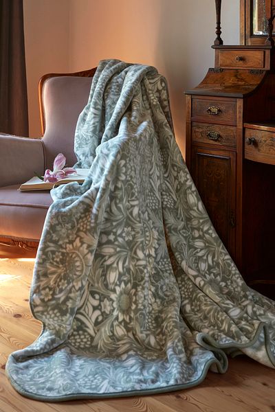 Karaca Home Flora Green Double Spanish Blanket