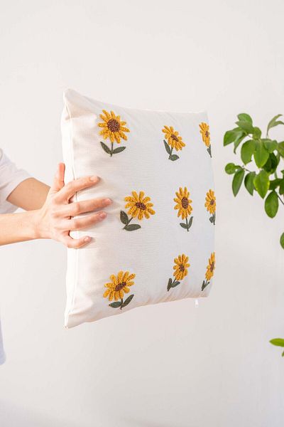 Rivaİstanbul Ecru Floor Sunflower Patterned Punch Embroidered Decorative Design Linen Throw Pillow Cover