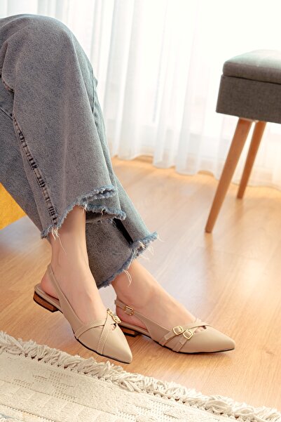 DİVOLYA Pably Nude Skin (2 cm-es sarkú) hegyes orrú cipő