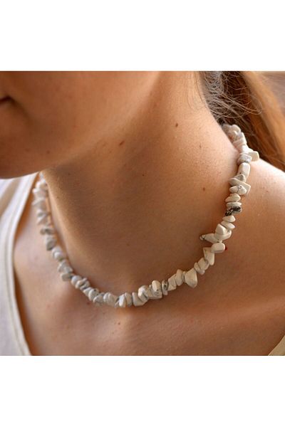 Taş Sandığı Howlite Stone Unshaped Necklace