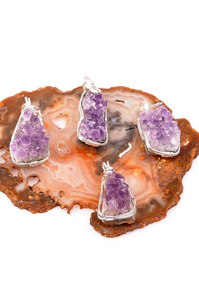 Taş Sandığı Raw Amethyst Stone Necklace - Wire Wrapped