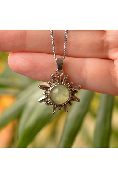 Taş Sandığı Prehnite Stone Sun Necklace