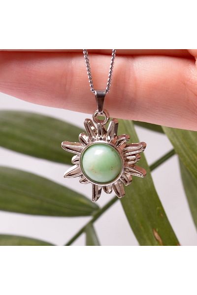 Taş Sandığı Chrysoprase Stone Sun Necklace