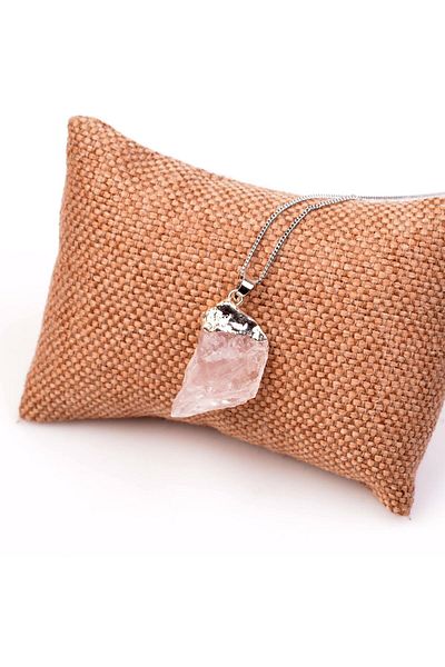Taş Sandığı Raw Pink Quartz Stone Necklace - Unshaped Necklace